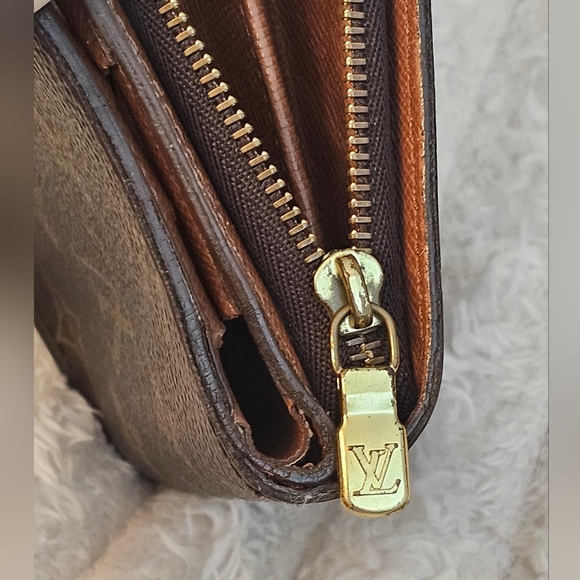 🔥🔥HOT DEAL🔥 🔥Authentic Louis Vuitton Wallet 🔥 - Picture 12 of 15